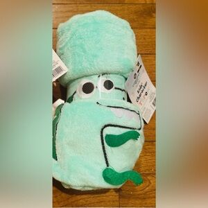 NEW!! Comfort Bay for kids Soft Throw/ Blanket Green Dinosaur